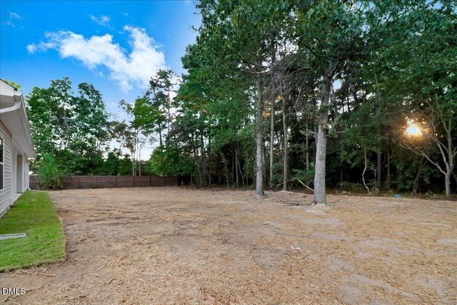 105 Oxford Court, La Grange, NC 28551