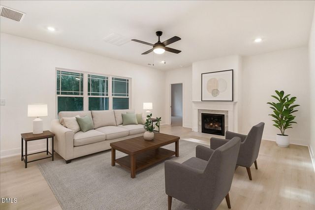 105 Oxford Court, La Grange, NC 28551