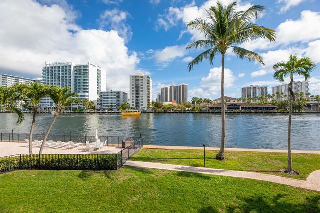 2895 NE 32nd St 207, Fort Lauderdale, FL 33306