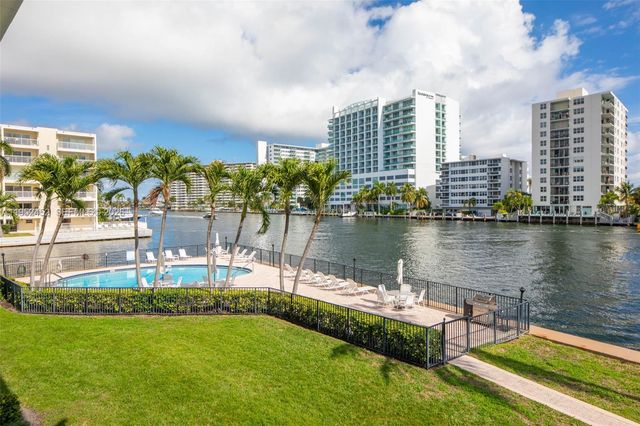 2895 NE 32nd St 207, Fort Lauderdale, FL 33306