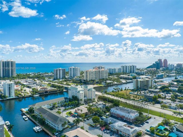 2895 NE 32nd St 207, Fort Lauderdale, FL 33306