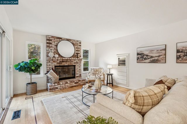 53 Paso Nogal Ct., Pleasant Hill, CA 94523