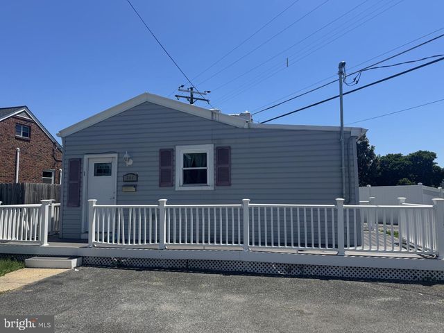 201 MACE AVE, Essex, MD 21221