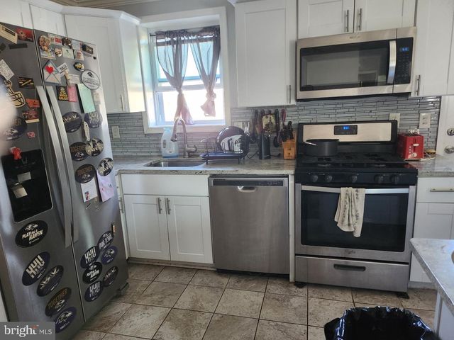 201 MACE AVE, Essex, MD 21221