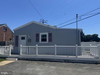 201 MACE AVE, Essex, MD 21221