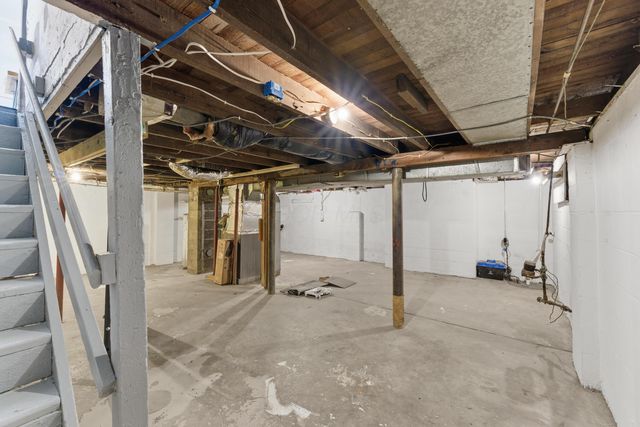 1884 Aberdeen Avenue, Columbus, OH 43211