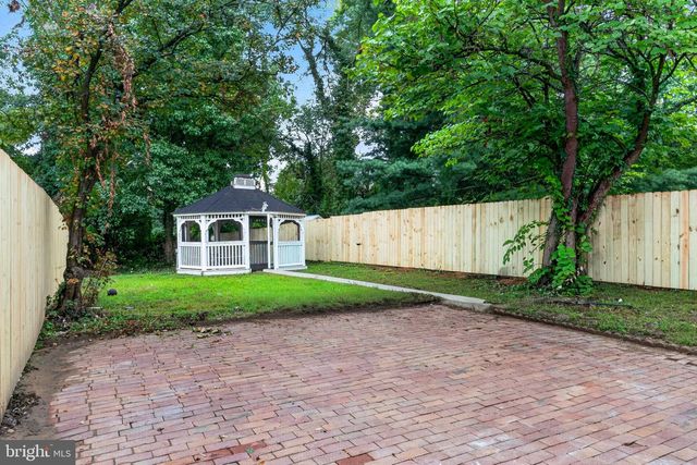620 SUFFOLK AVE, Capitol Heights, MD 20743