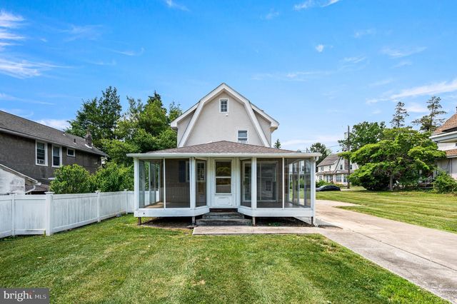 233 S FAIRVIEW AVE, Upper Darby, PA 19082