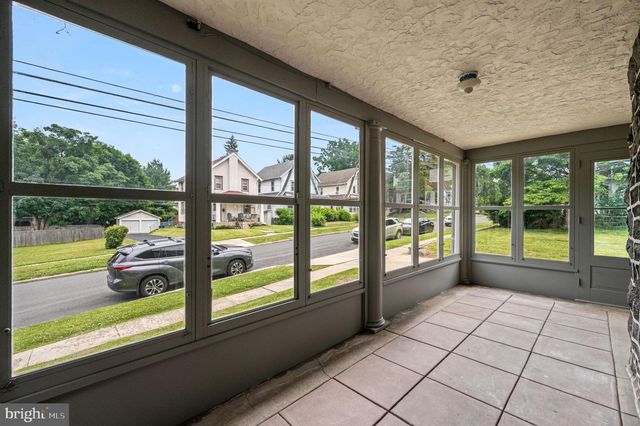 233 S FAIRVIEW AVE, Upper Darby, PA 19082