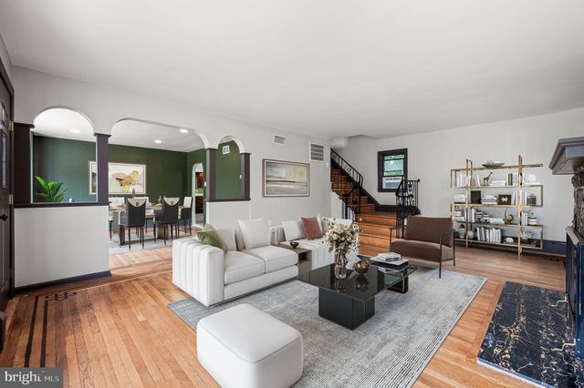 233 S FAIRVIEW AVE, Upper Darby, PA 19082