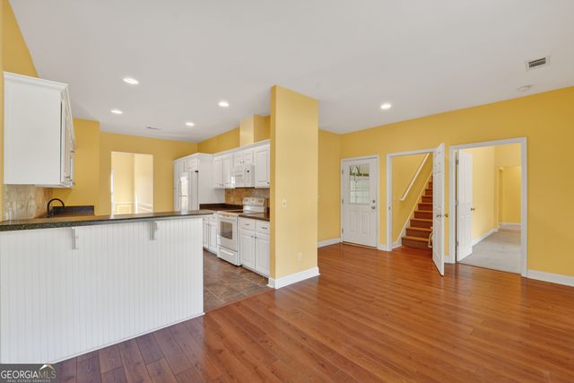 1225 E Hampton Drive, Statesboro, GA 30461