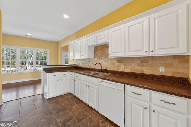 1225 E Hampton Drive, Statesboro, GA 30461