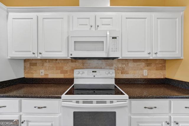 1225 E Hampton Drive, Statesboro, GA 30461