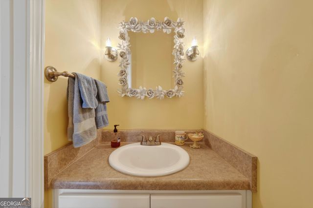 1225 E Hampton Drive, Statesboro, GA 30461