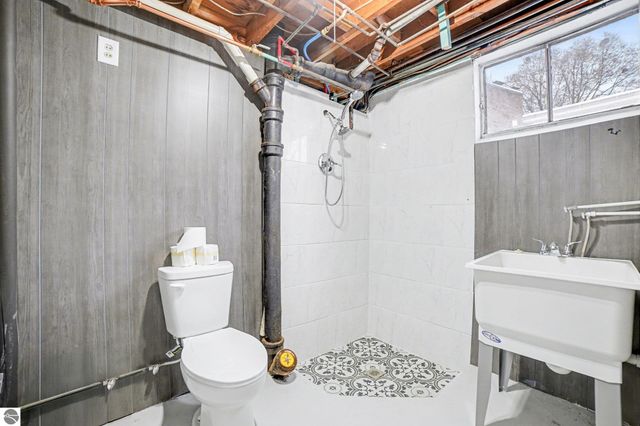 905 E Gaylord Street, Mt Pleasant, MI 48858