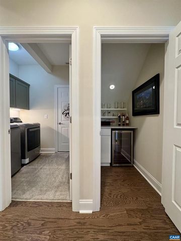 189 WINDSOR DR, Fishersville, VA 22939