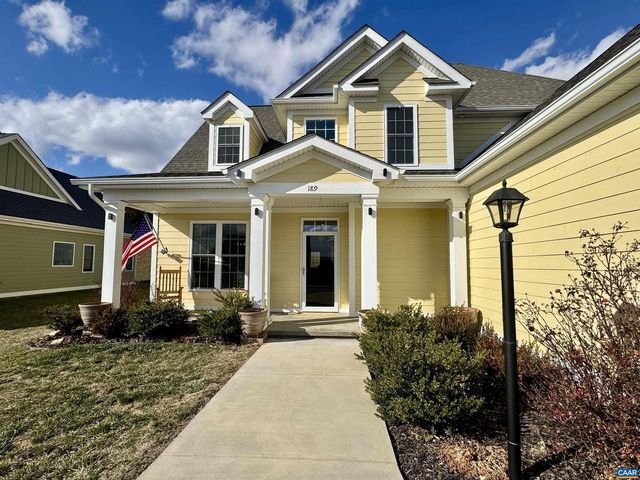 189 WINDSOR DR, Fishersville, VA 22939