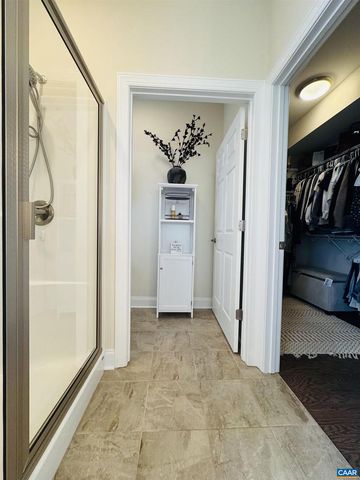 189 WINDSOR DR, Fishersville, VA 22939