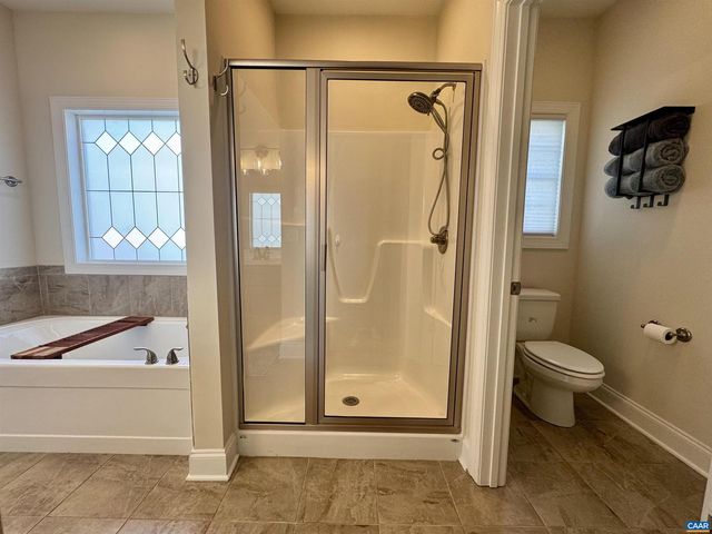 189 WINDSOR DR, Fishersville, VA 22939