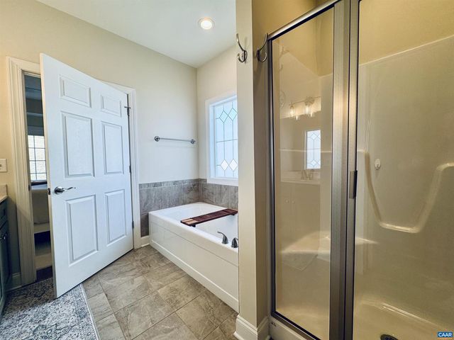 189 WINDSOR DR, Fishersville, VA 22939