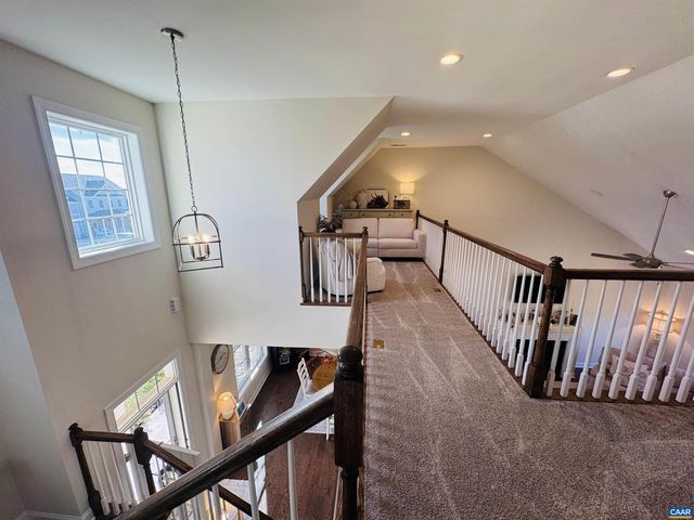 189 WINDSOR DR, Fishersville, VA 22939