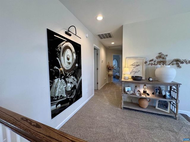 189 WINDSOR DR, Fishersville, VA 22939