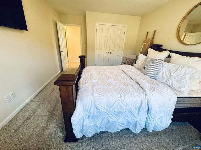 189 WINDSOR DR, Fishersville, VA 22939