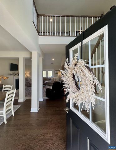 189 WINDSOR DR, Fishersville, VA 22939