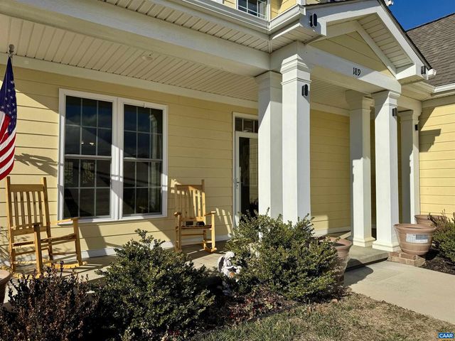 189 WINDSOR DR, Fishersville, VA 22939