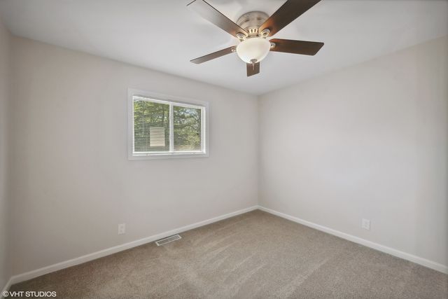 564 White Oak Road, Bolingbrook, IL 60440