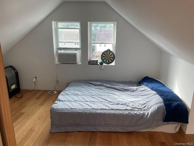 88-27 Aubery Ave., Glendale, NY 11385
