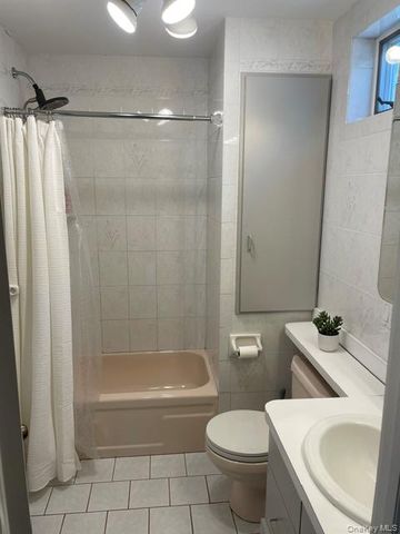 88-27 Aubery Ave., Glendale, NY 11385