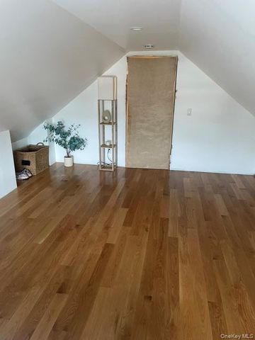 88-27 Aubery Ave., Glendale, NY 11385
