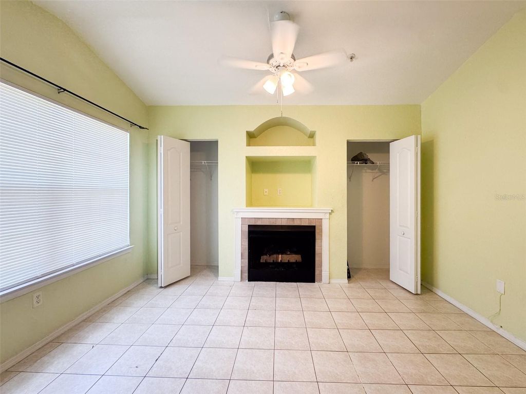 Image 13 of property listing at 3373 S KIRKMAN ROAD 936, Orlando, FL 32811