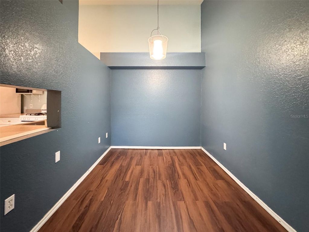 Image 5 of property listing at 3373 S KIRKMAN ROAD 936, Orlando, FL 32811