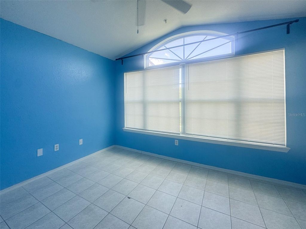 Image 10 of property listing at 3373 S KIRKMAN ROAD 936, Orlando, FL 32811