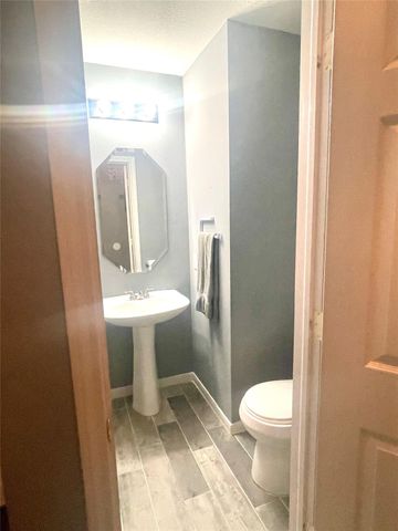 4018 Leighann Lane Drive, Houston, TX 77047