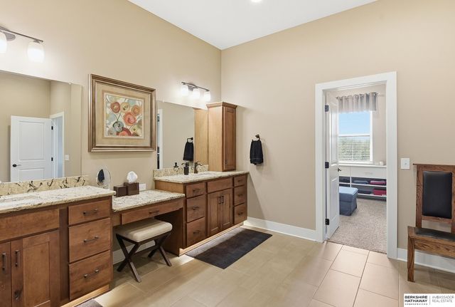 7029 S 185th Circle, Omaha, NE 68136