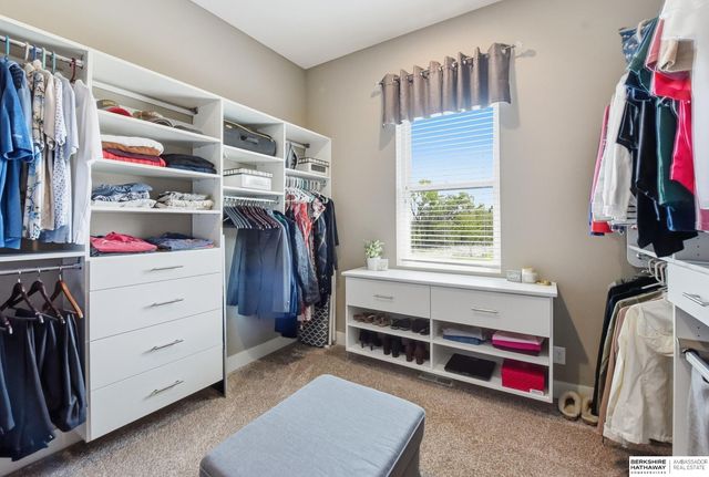 7029 S 185th Circle, Omaha, NE 68136