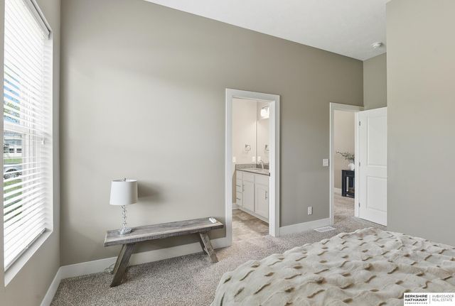 7029 S 185th Circle, Omaha, NE 68136
