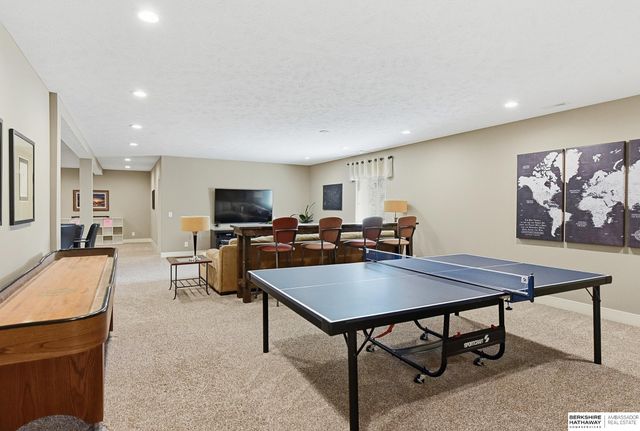 7029 S 185th Circle, Omaha, NE 68136