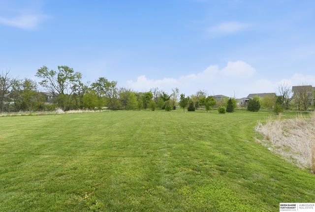 7029 S 185th Circle, Omaha, NE 68136