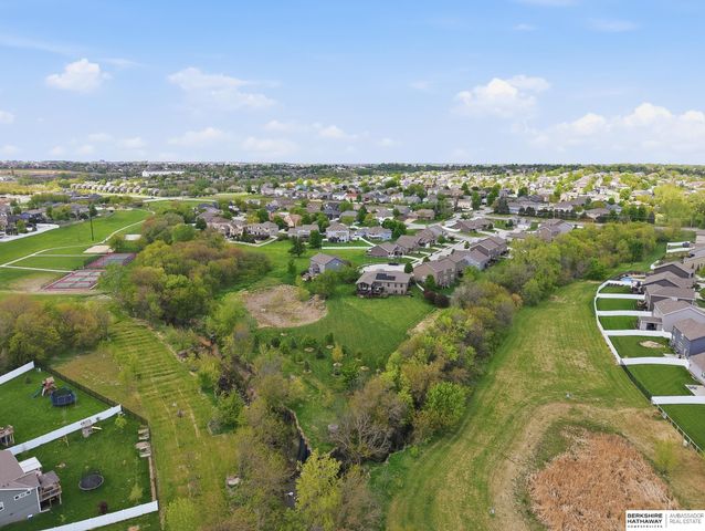 7029 S 185th Circle, Omaha, NE 68136