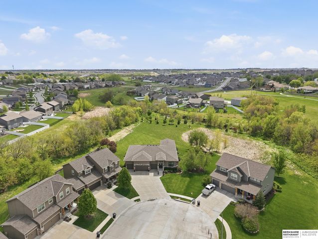 7029 S 185th Circle, Omaha, NE 68136