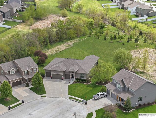 7029 S 185th Circle, Omaha, NE 68136