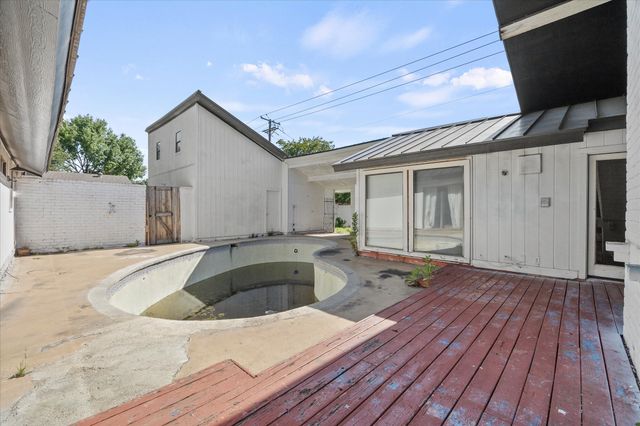 11102 Ferndale Road, Dallas, TX 75238