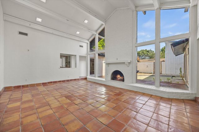 11102 Ferndale Road, Dallas, TX 75238
