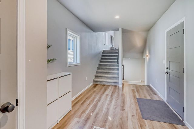 442 Hampton Drive W, Moorhead, MN 56560