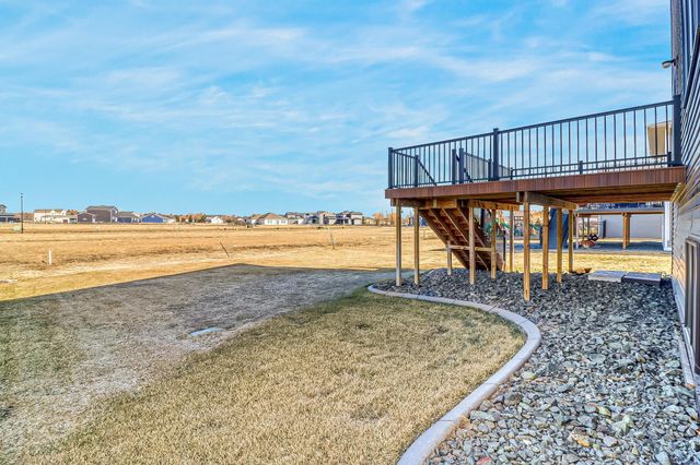 442 Hampton Drive W, Moorhead, MN 56560