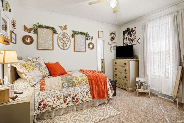 306 W Hillside Drive, Syracuse, IN 46567